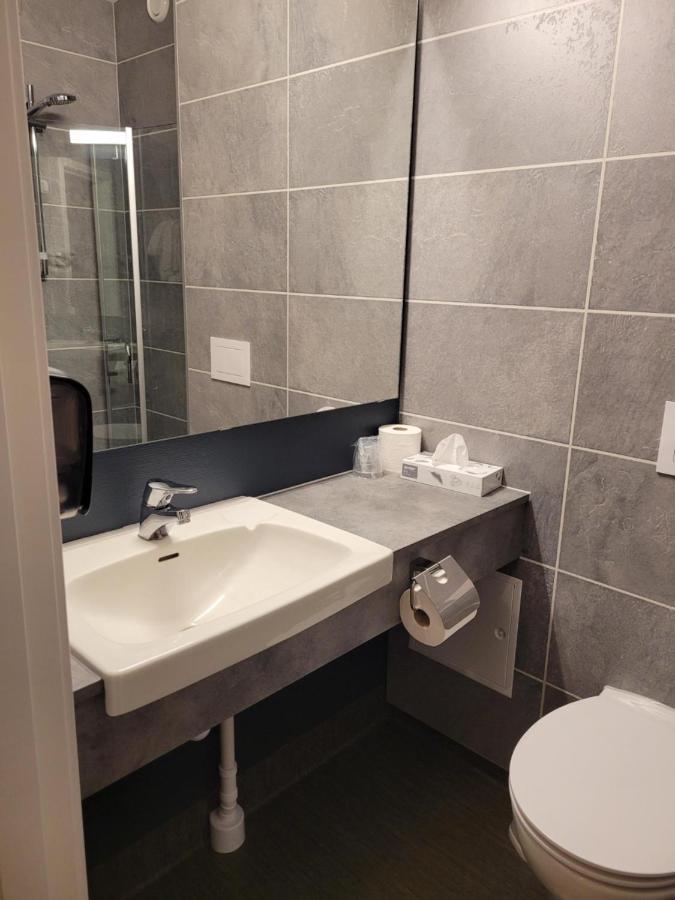 Dombas Hotel Ngoại thất bức ảnh