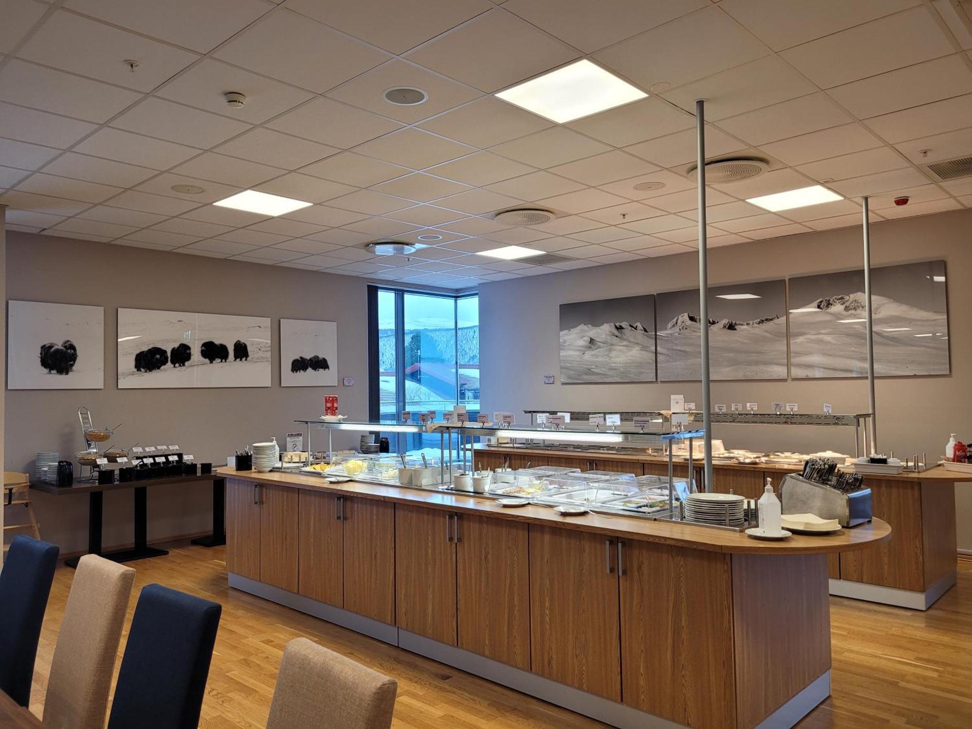 Dombas Hotel Ngoại thất bức ảnh