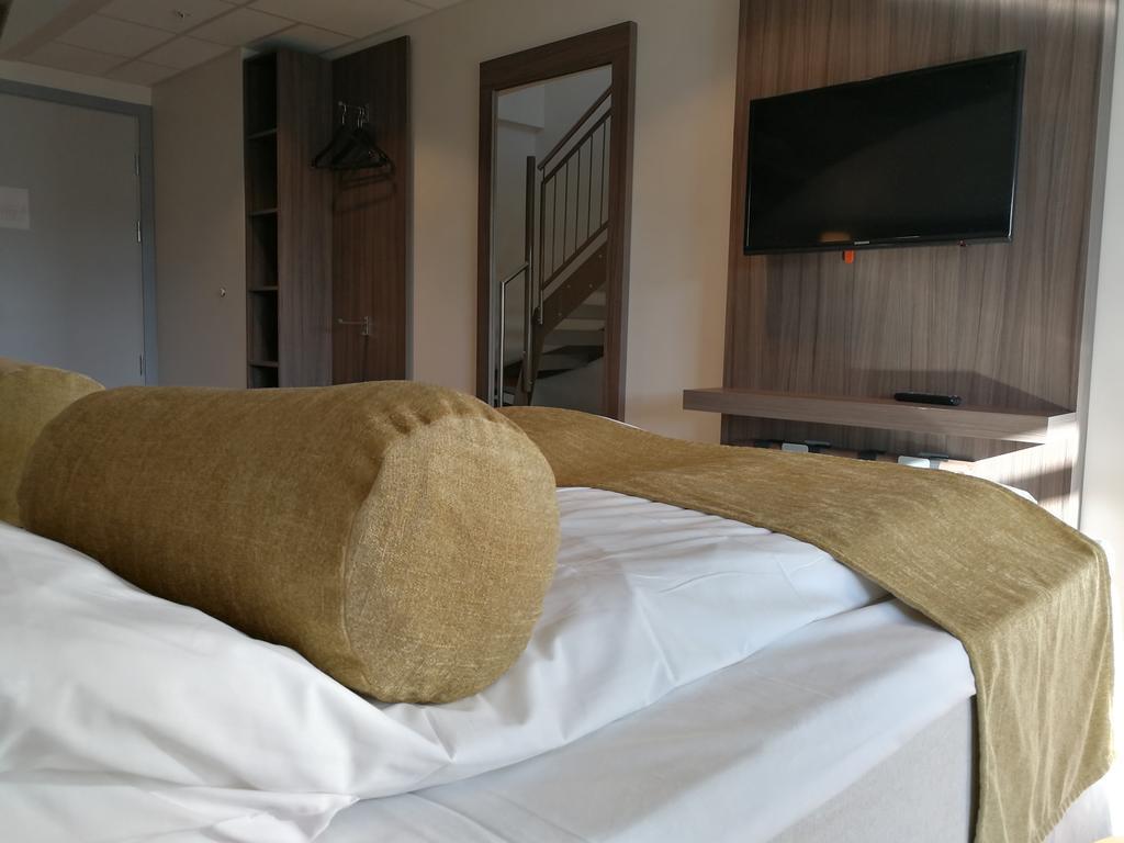 Dombas Hotel Ngoại thất bức ảnh
